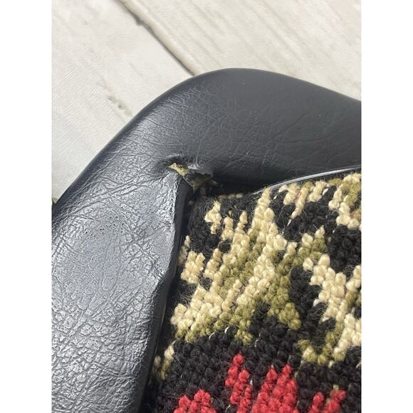 Vtg 70's FLORAL Embroidered Hand Bag Purse HIPPIE FLOWER MoD KISS LOCK Satchel - Picture 3 of 8